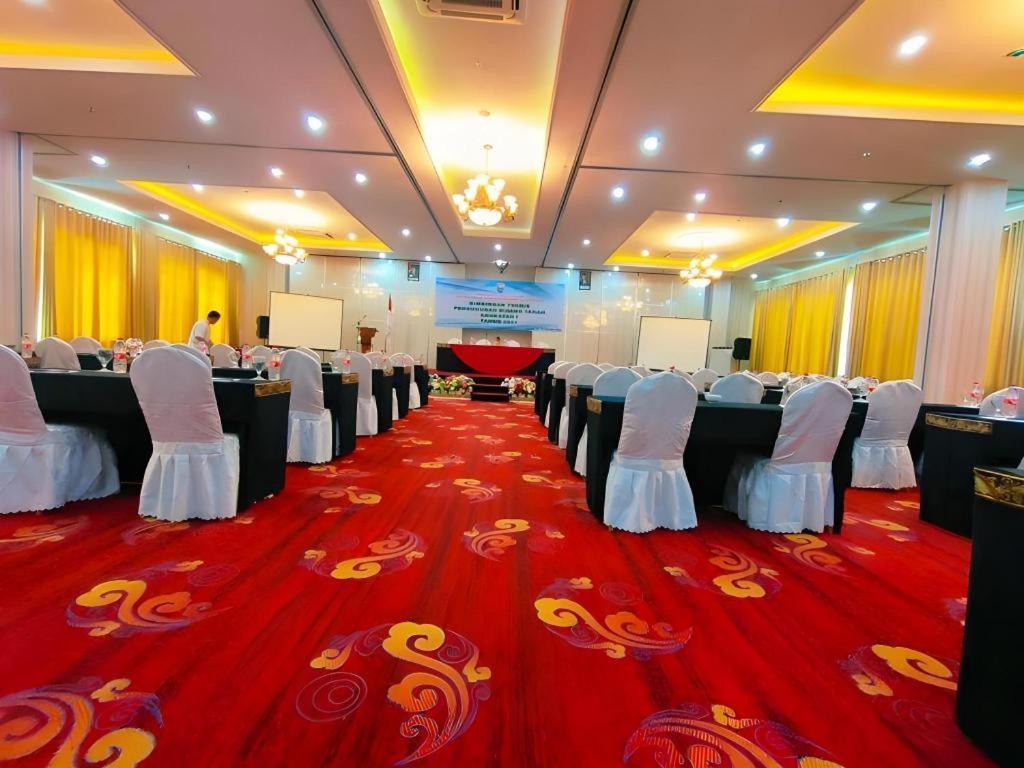Sindoro Hotel Cilacap By Conary Εξωτερικό φωτογραφία
